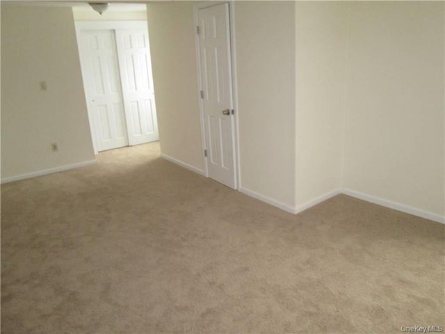 50 Pulaski Road, Kings Park, NY 11754