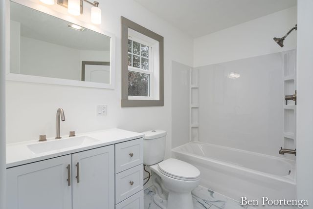18351 W HC-Edmore Road, Howard City, MI 49329