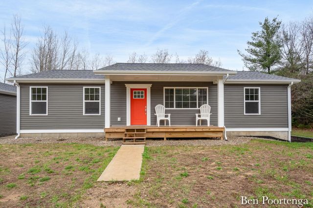 18351 W HC-Edmore Road, Howard City, MI 49329