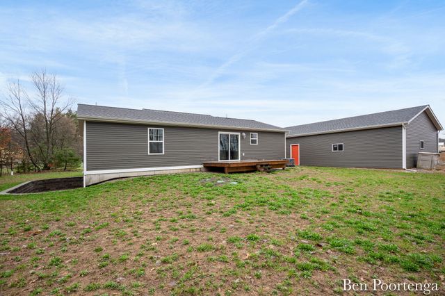 18351 W HC-Edmore Road, Howard City, MI 49329