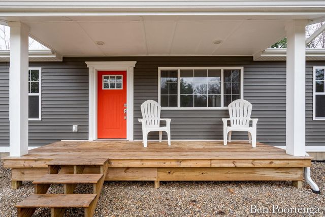 18351 W HC-Edmore Road, Howard City, MI 49329