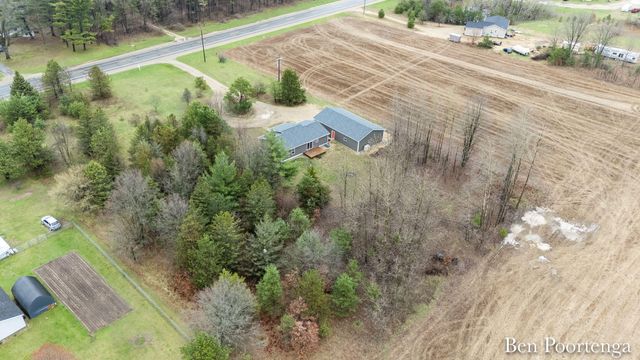 18351 W HC-Edmore Road, Howard City, MI 49329