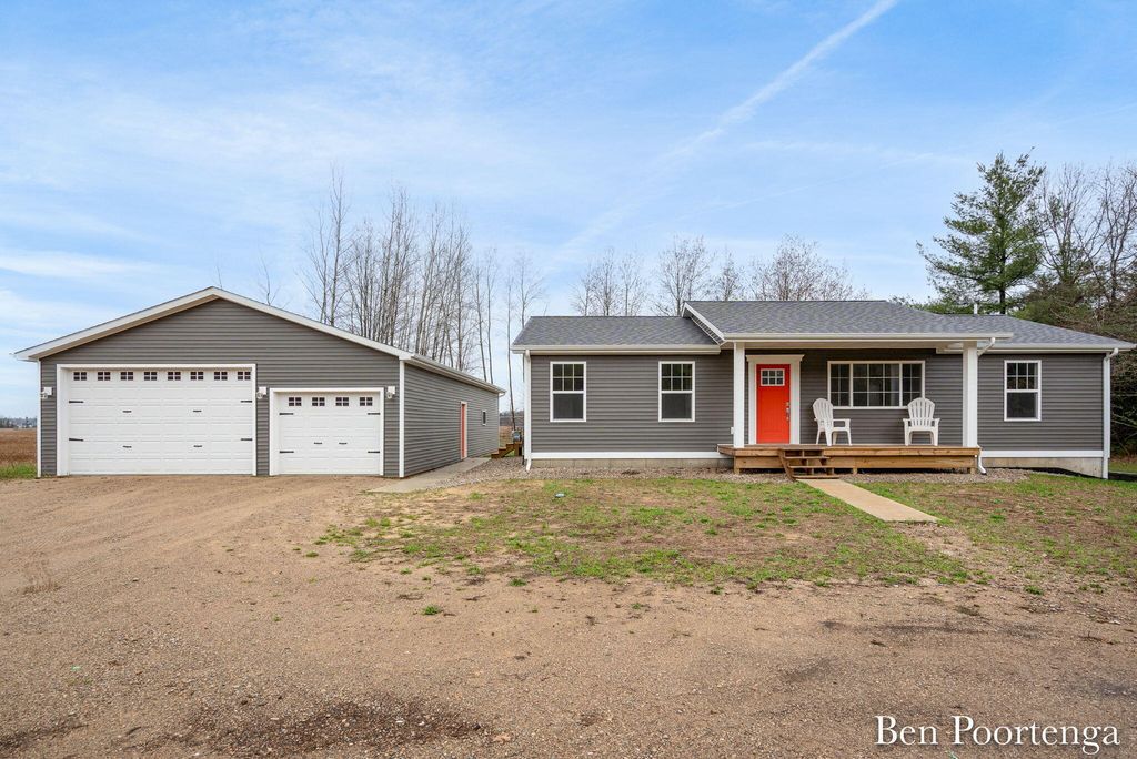 18351 W HC-Edmore Road, Howard City, MI 49329
