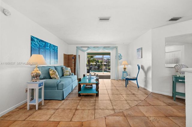 250 SW 37th ter, Cape Coral, FL 33914