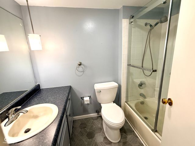 4525 Chapel Drive, Columbus, IN 47203