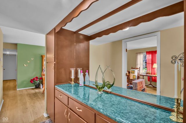 4525 Chapel Drive, Columbus, IN 47203
