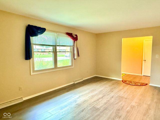 4525 Chapel Drive, Columbus, IN 47203