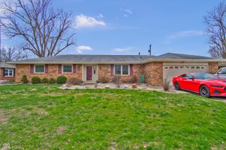 4525 Chapel Drive, Columbus, IN 47203