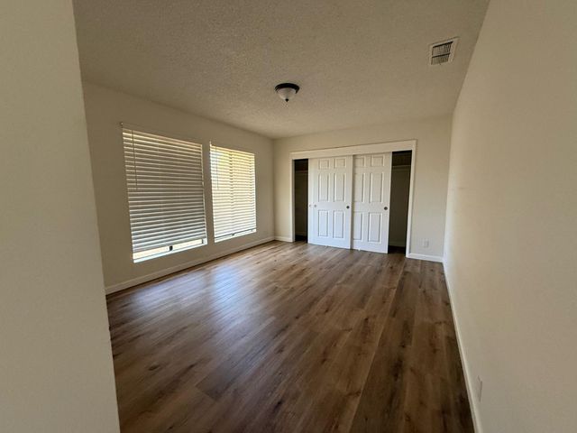 9375 E Bullard Avenue, Clovis, CA 93619