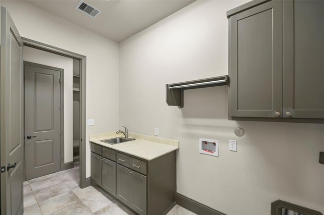 9802 Luna Springs Lane, Cypress, TX 77433