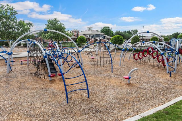 9802 Luna Springs Lane, Cypress, TX 77433