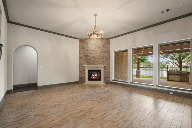 9802 Luna Springs Lane, Cypress, TX 77433