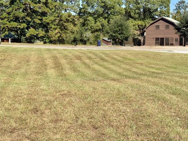 18 Oakland Court, Huntsville, TX 77340