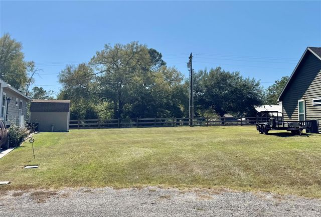 18 Oakland Court, Huntsville, TX 77340