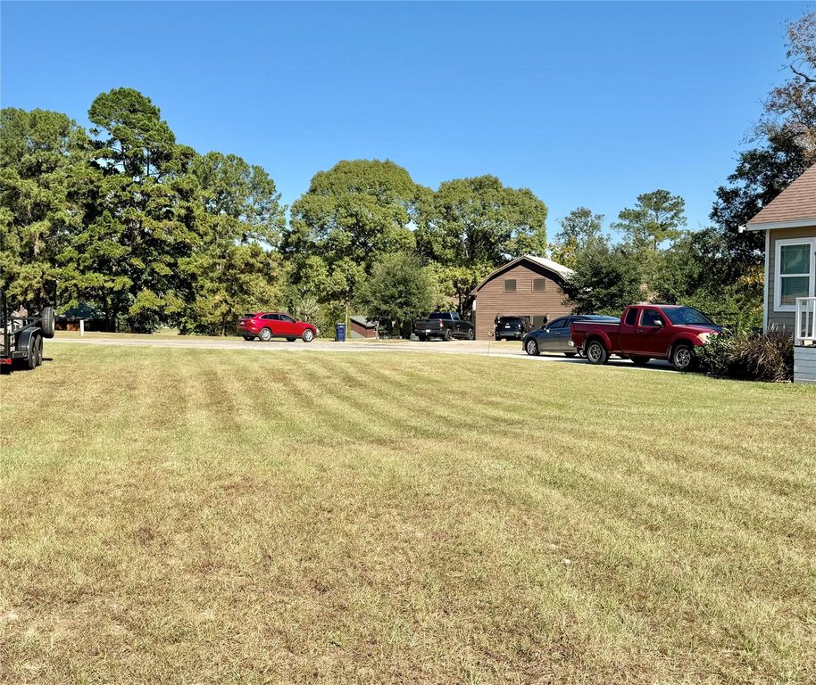 18 Oakland Court, Huntsville, TX 77340