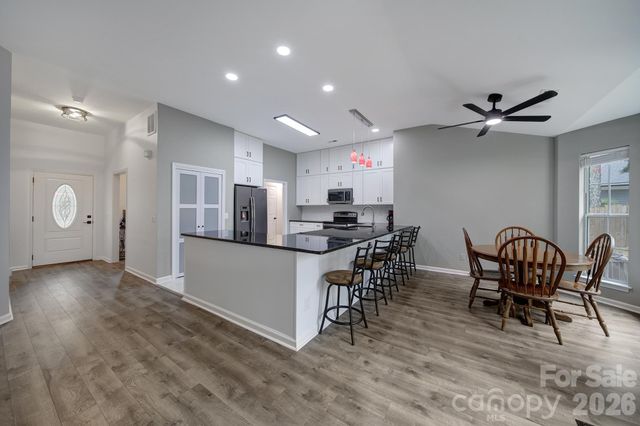 1383 Saint Katherines Way, Rock Hill, SC 29732