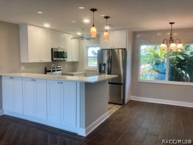 11474 W Bayshore Drive, Crystal River, FL 34429