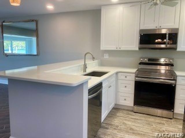 11474 W Bayshore Drive, Crystal River, FL 34429