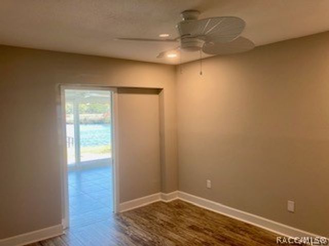 11474 W Bayshore Drive, Crystal River, FL 34429