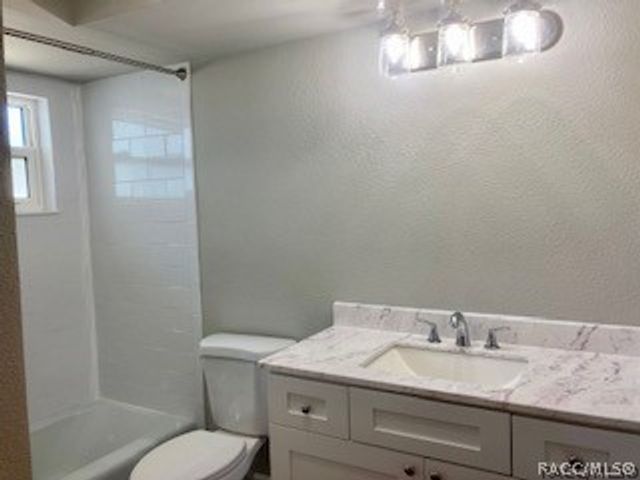 11474 W Bayshore Drive, Crystal River, FL 34429