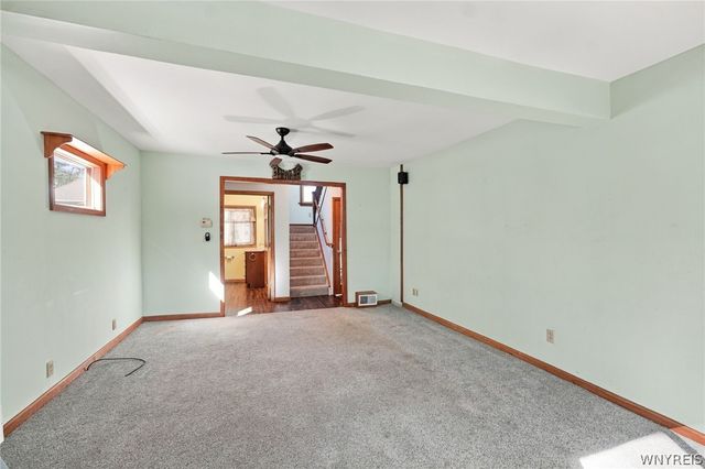 25 Cayuga Avenue, Lancaster, NY 14086