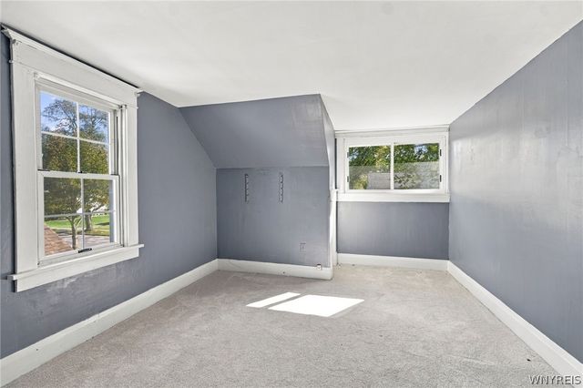 25 Cayuga Avenue, Lancaster, NY 14086