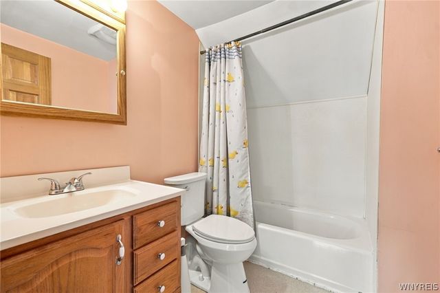 25 Cayuga Avenue, Lancaster, NY 14086