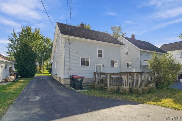 25 Cayuga Avenue, Lancaster, NY 14086