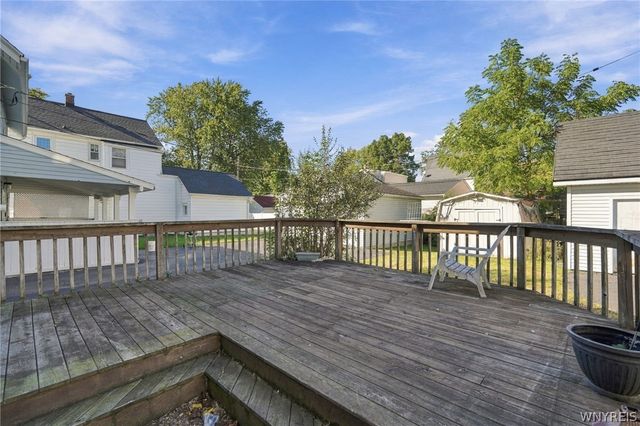 25 Cayuga Avenue, Lancaster, NY 14086