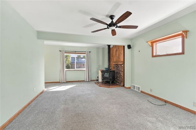 25 Cayuga Avenue, Lancaster, NY 14086