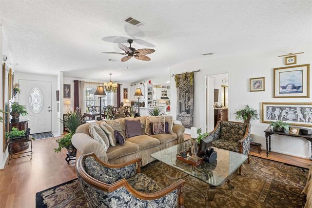 1433 ELKHART CIRCLE, Tavares, FL 32778