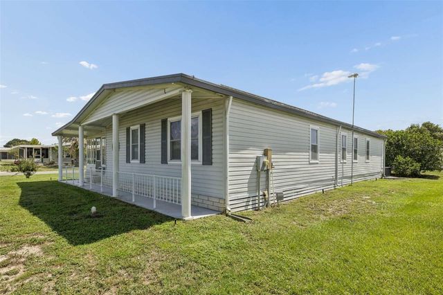 1433 ELKHART CIRCLE, Tavares, FL 32778