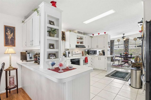1433 ELKHART CIRCLE, Tavares, FL 32778