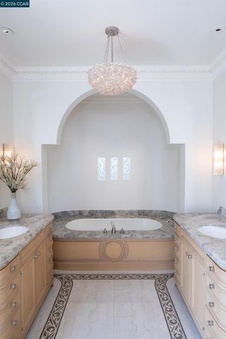 280 Indian Rd, Piedmont, CA 94610