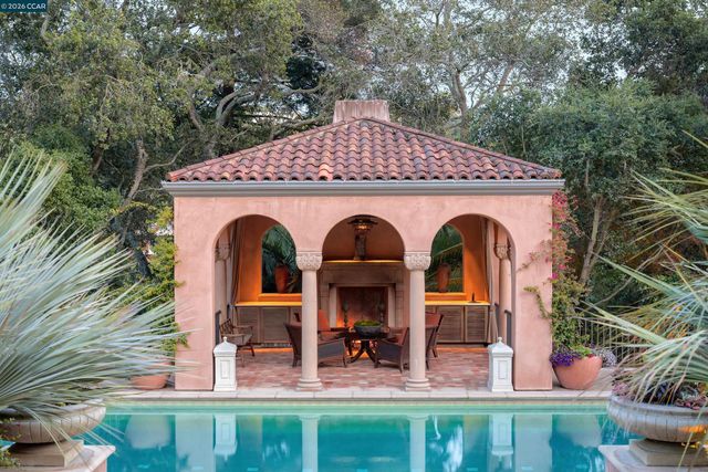280 Indian Rd, Piedmont, CA 94610
