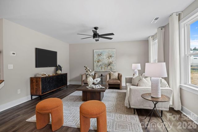 607 N Dixie Street, Cherryville, NC 28021