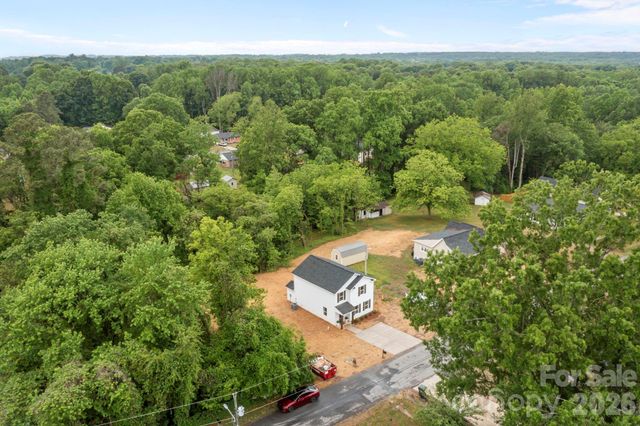 607 N Dixie Street, Cherryville, NC 28021