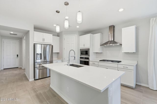 1536 W FLINTLOCK Drive, San Tan Valley, AZ 85144