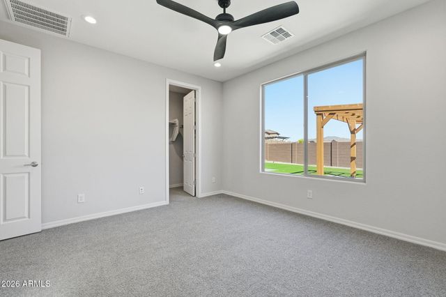 1536 W FLINTLOCK Drive, San Tan Valley, AZ 85144