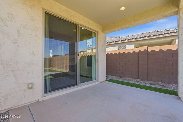 1536 W FLINTLOCK Drive, San Tan Valley, AZ 85144