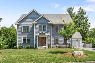 22 Homestead Rd, Lynnfield, MA 01940