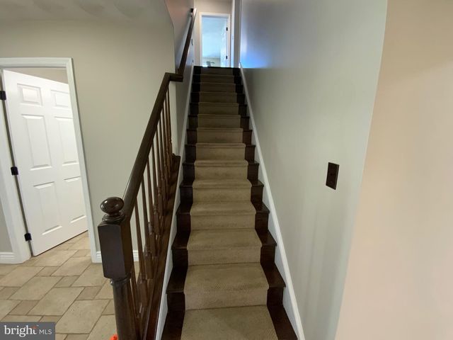 1931 OBERLIN RD, Harrisburg, PA 17111