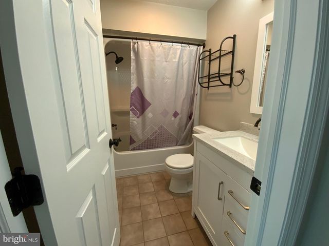 1931 OBERLIN RD, Harrisburg, PA 17111