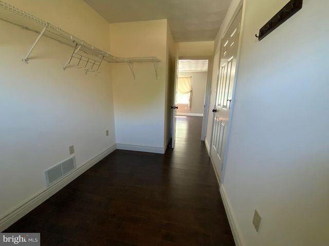 1931 OBERLIN RD, Harrisburg, PA 17111