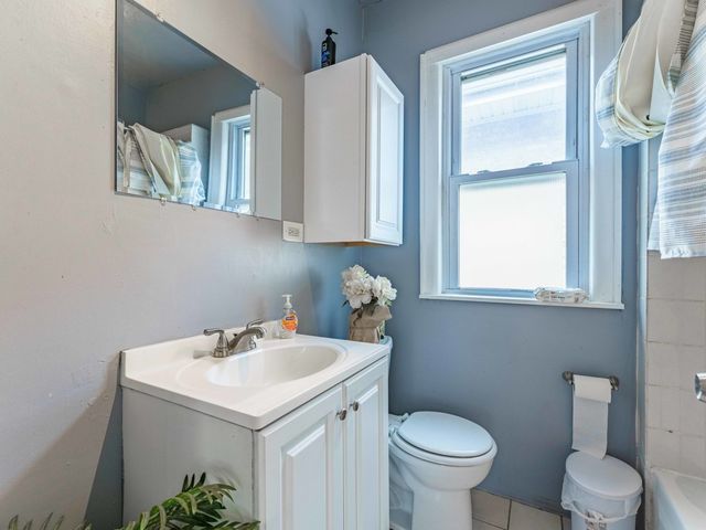 3614 Wesley Avenue, Berwyn, IL 60402