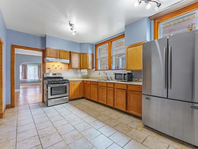 3614 Wesley Avenue, Berwyn, IL 60402