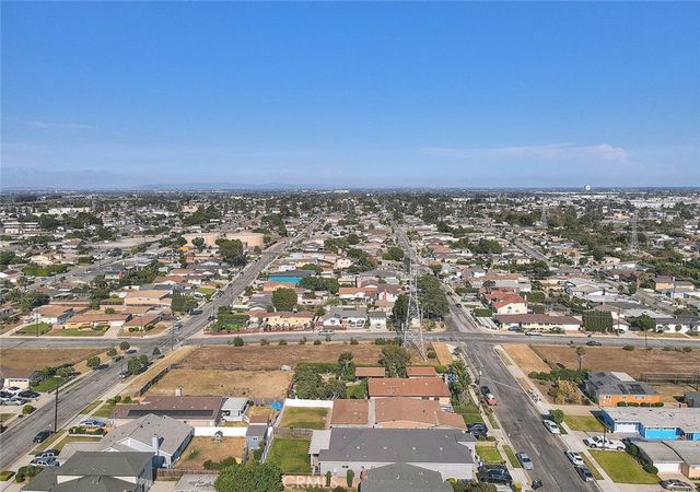 1345 W 124th, Los Angeles, CA 90044