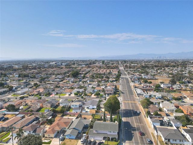 1345 W 124th, Los Angeles, CA 90044