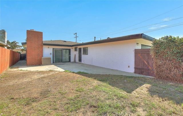 1345 W 124th, Los Angeles, CA 90044
