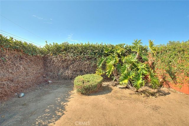 1345 W 124th, Los Angeles, CA 90044
